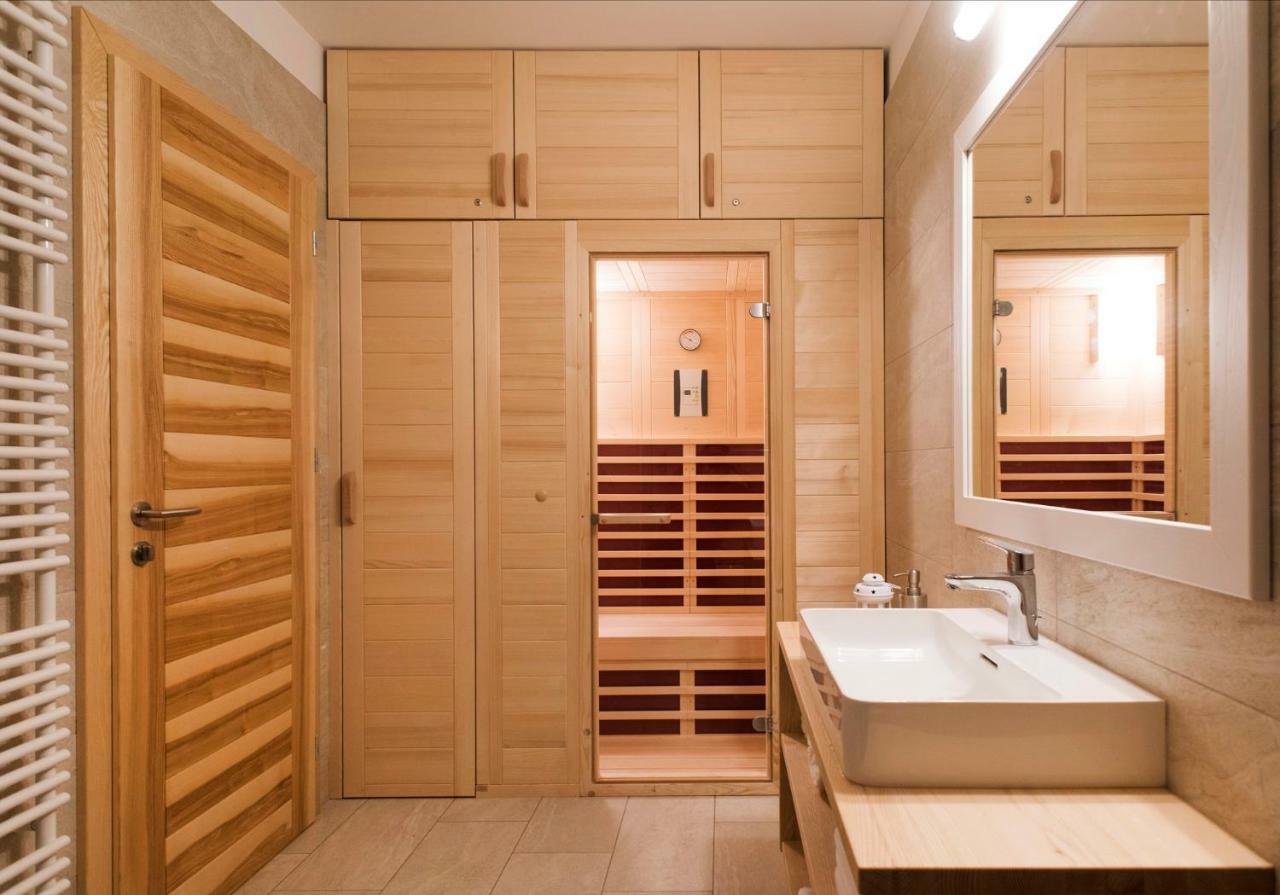 Apartments Sivka - Private Sauna Церклье-на-Гореньскем Экстерьер фото